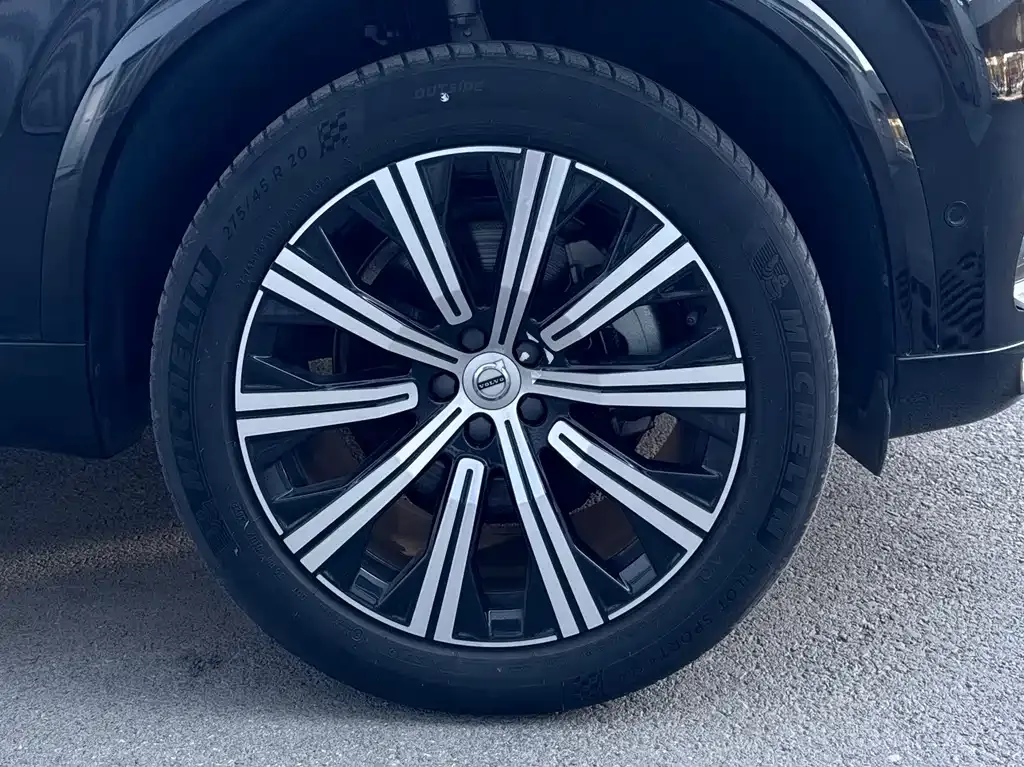Volvo XC90 — фото 4