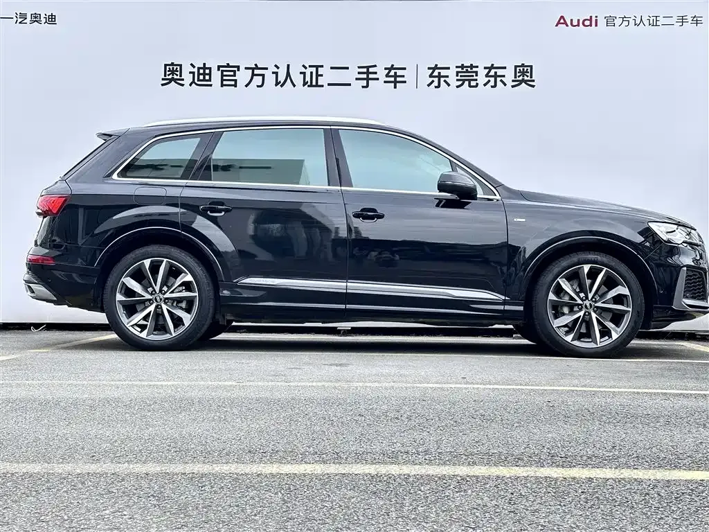 Audi Q7 — фото 3