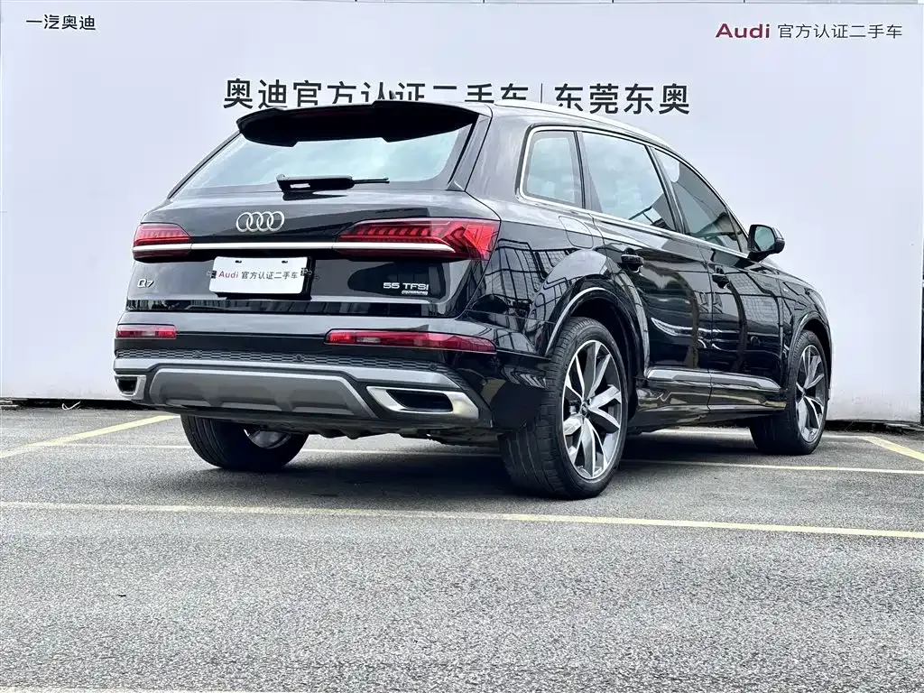 Audi Q7 — фото 4