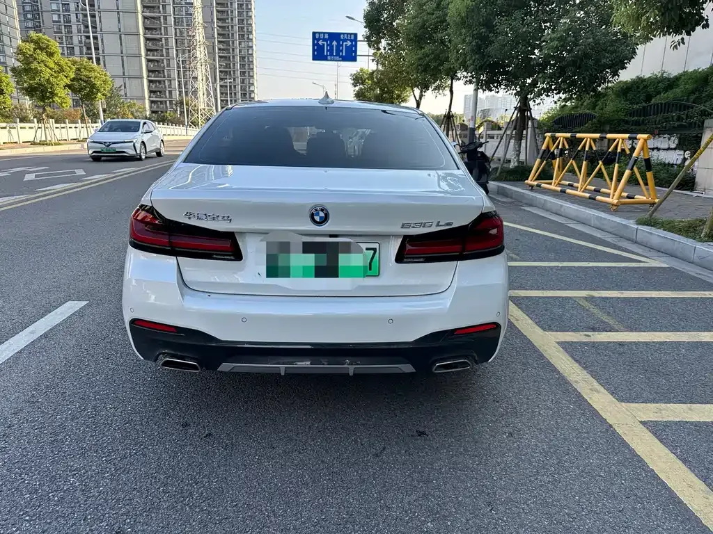 BMW 5 Series New Energy — фото 9