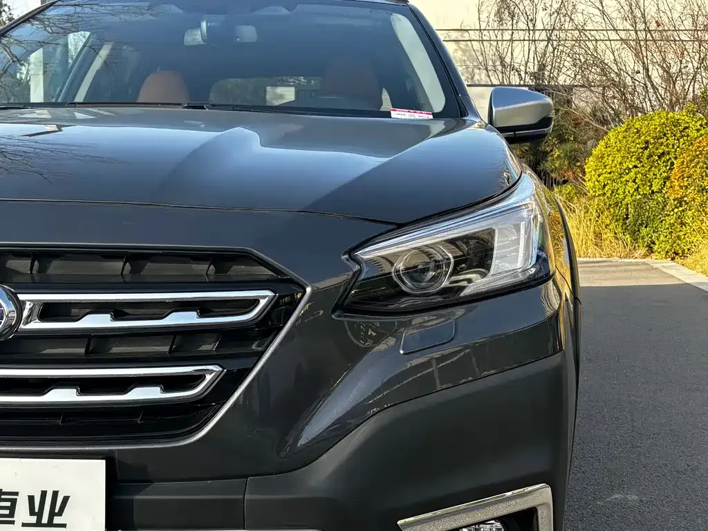 Subaru Outback — фото 3