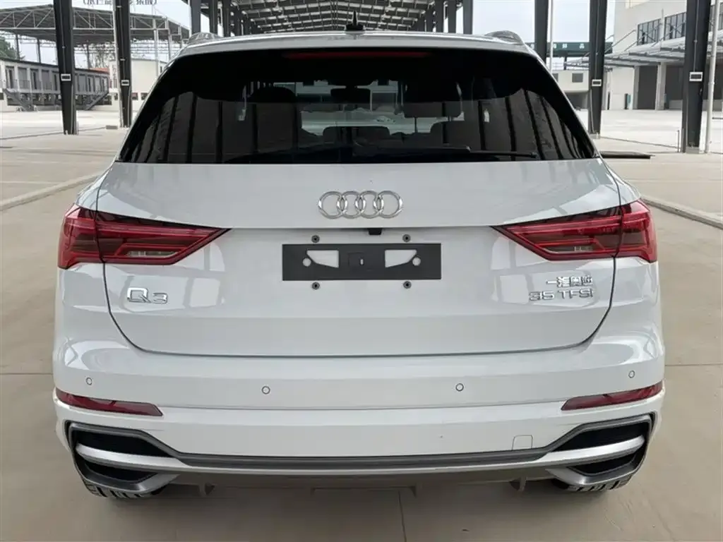 Audi Q3 — фото 4