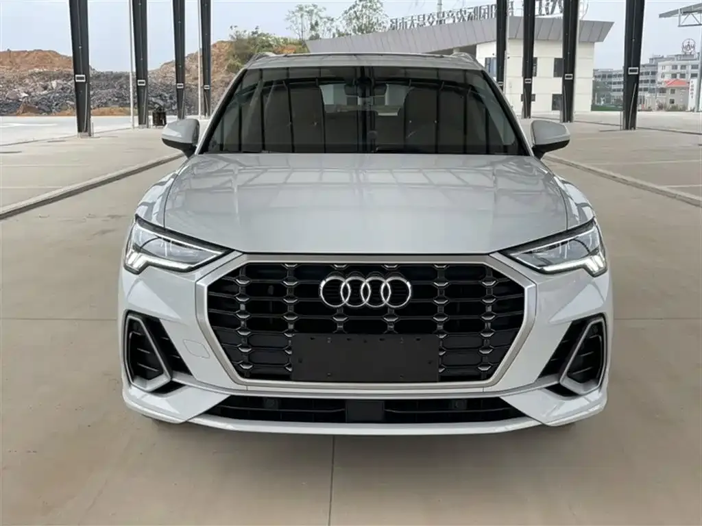 Audi Q3 — фото 7