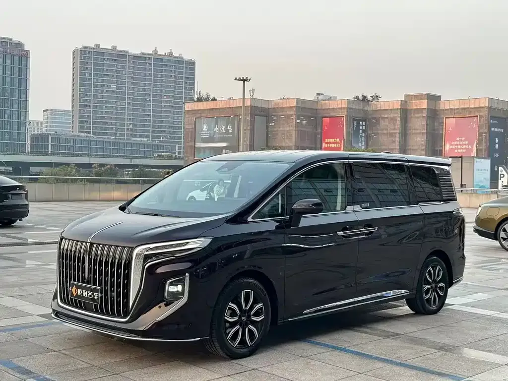 Hongqi HQ9 — фото 1