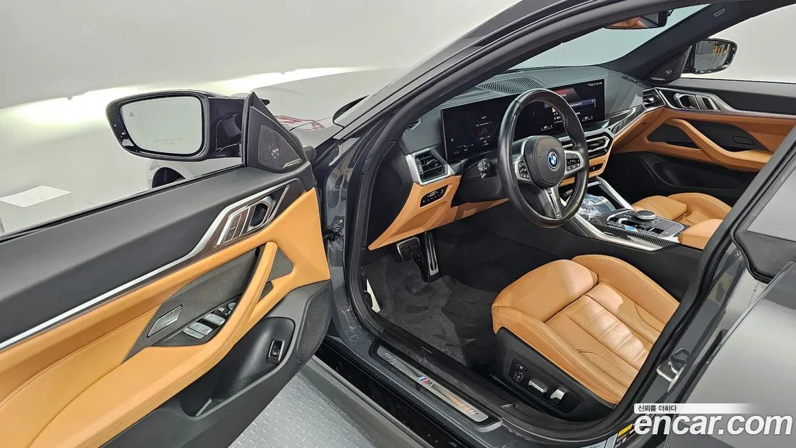 BMW i4 — фото 10