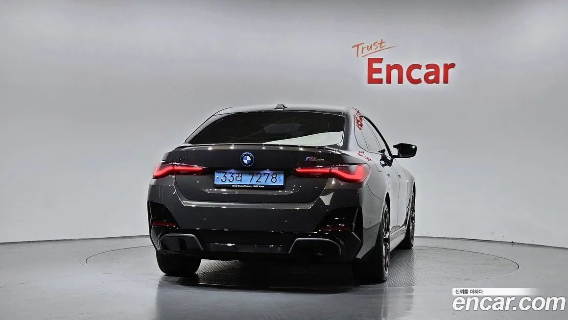 BMW i4 — фото 4