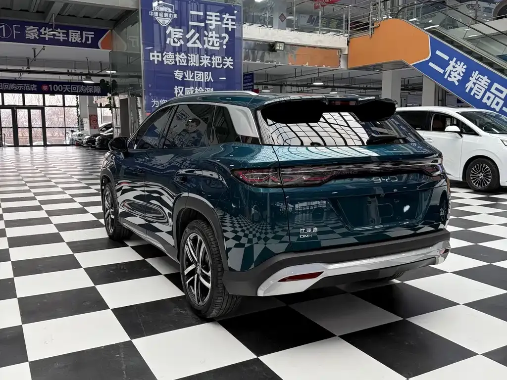 BYD L DM-i — фото 6