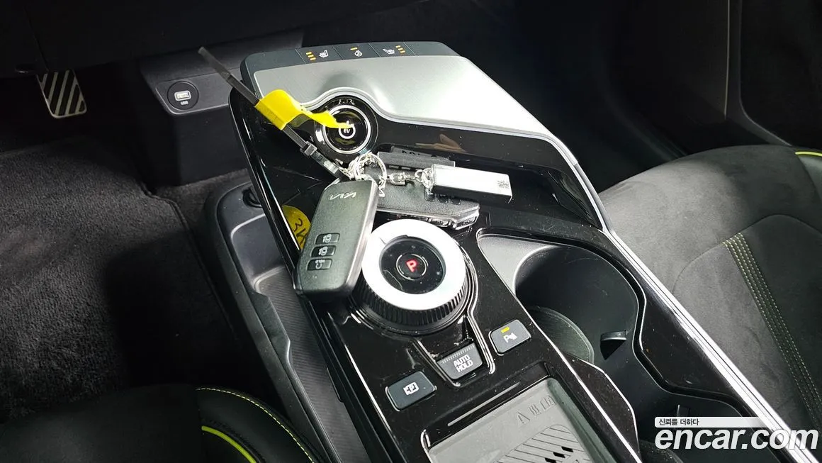 Kia EV6 — фото 9