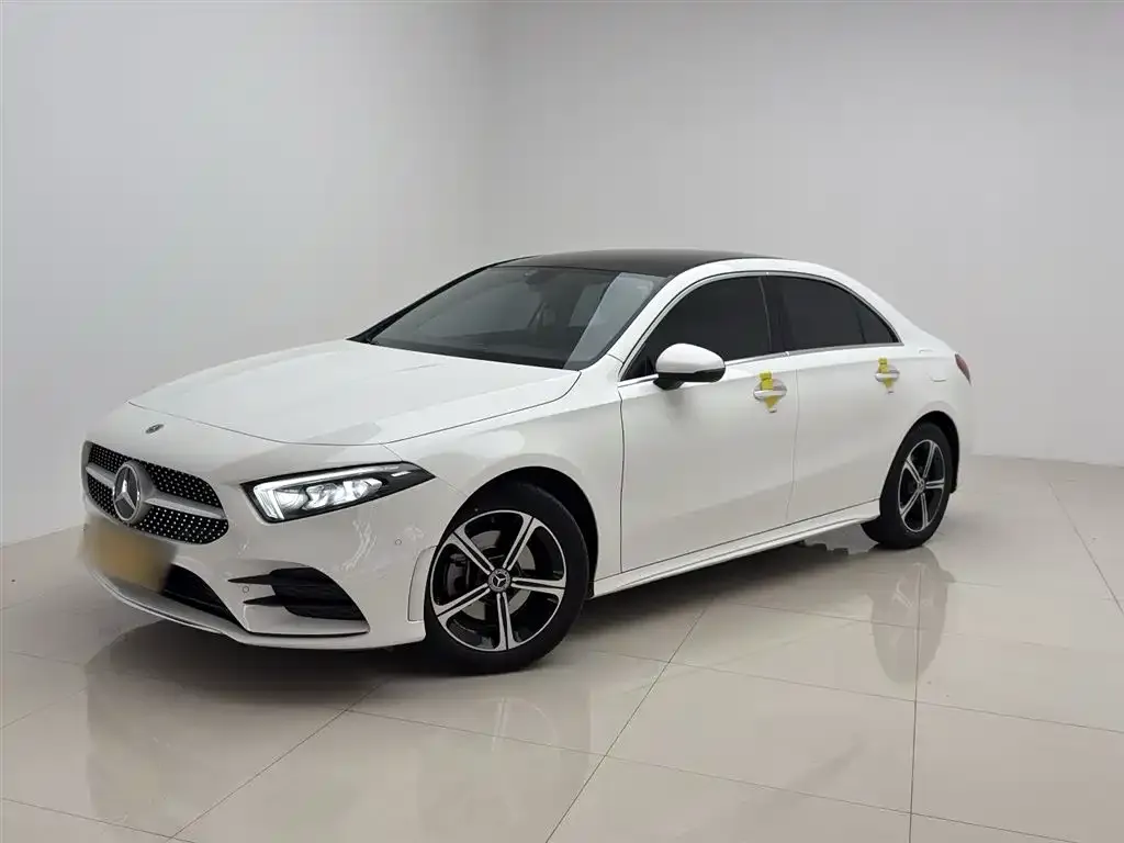 Mercedes-Benz A-Class — фото 1
