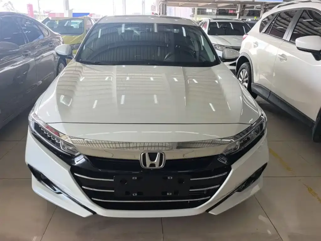 Honda Accord — фото 3