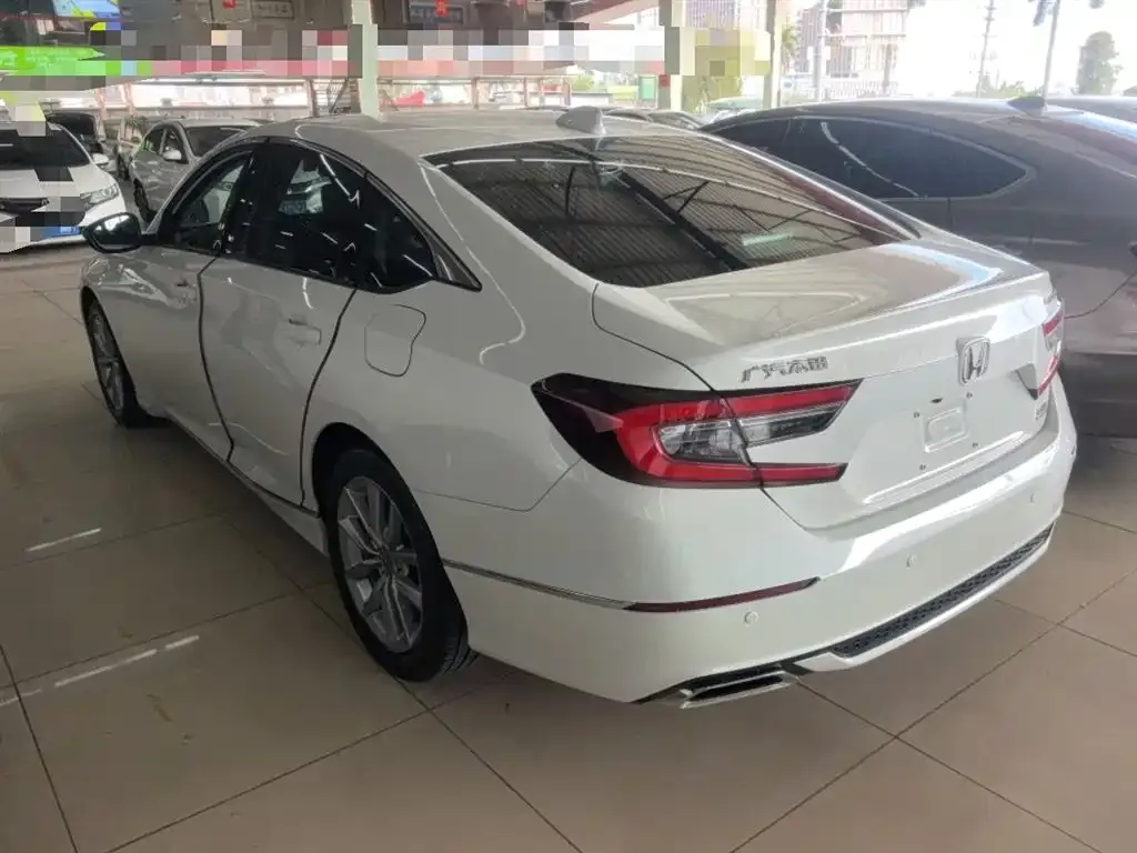 Honda Accord — фото 5