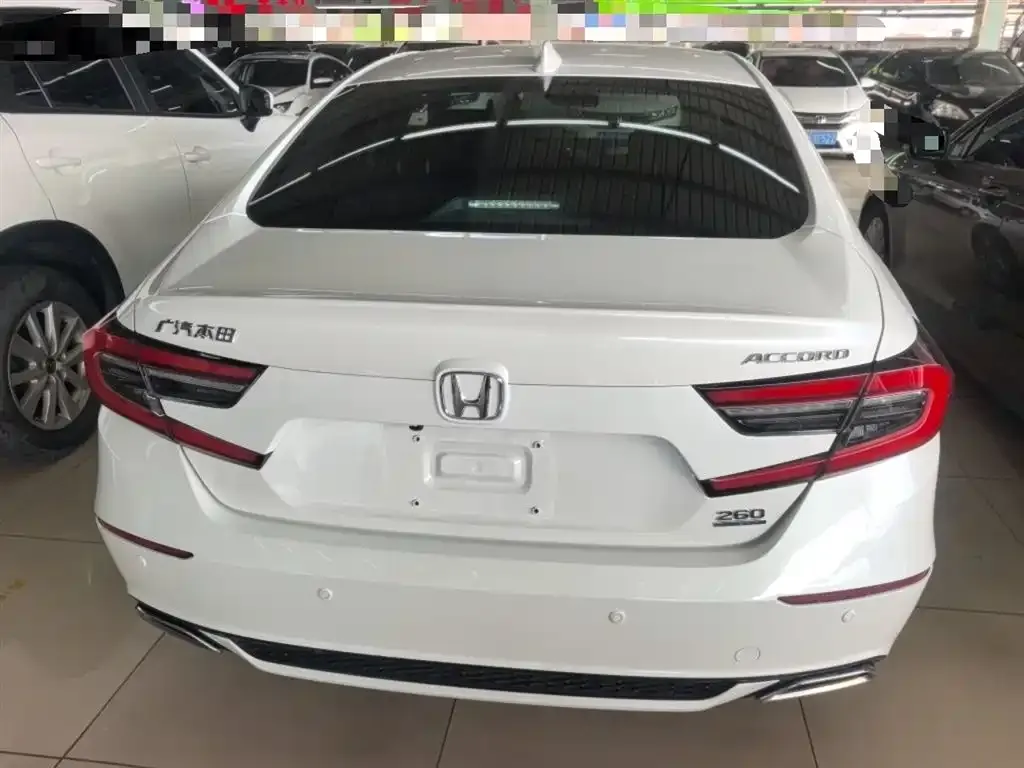 Honda Accord — фото 6