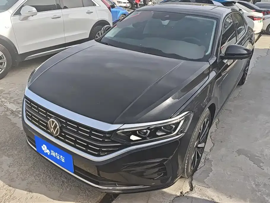 Volkswagen Passat — фото 1