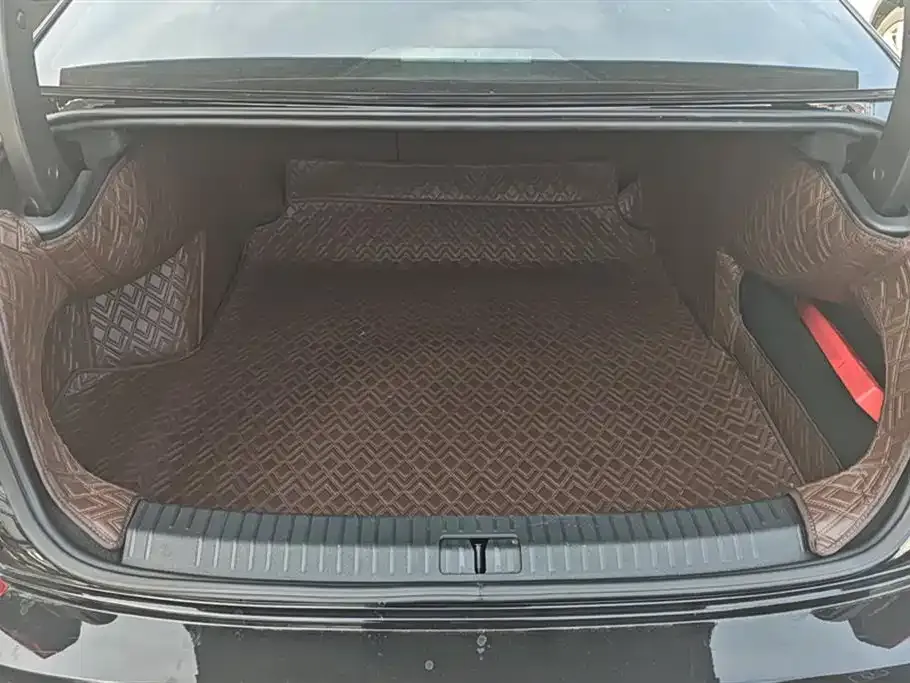 Volkswagen Passat — фото 4