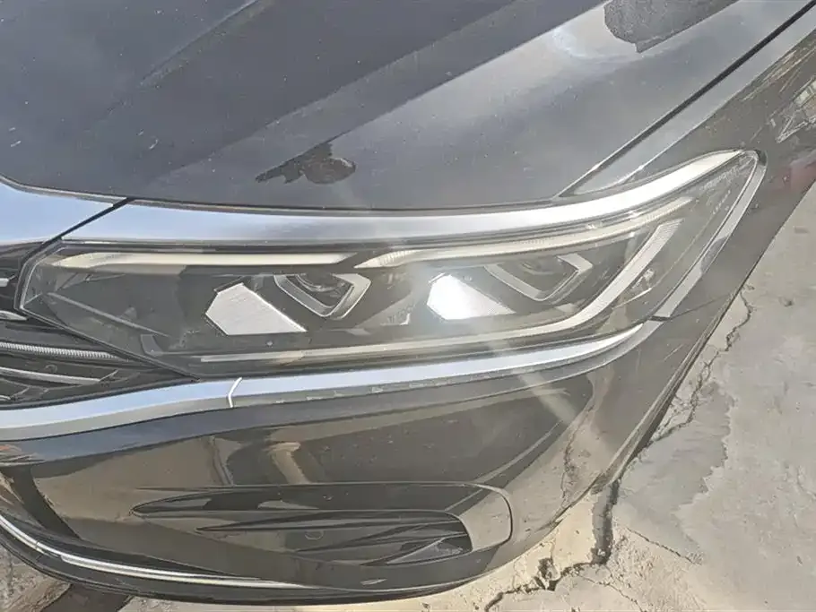 Volkswagen Passat — фото 5