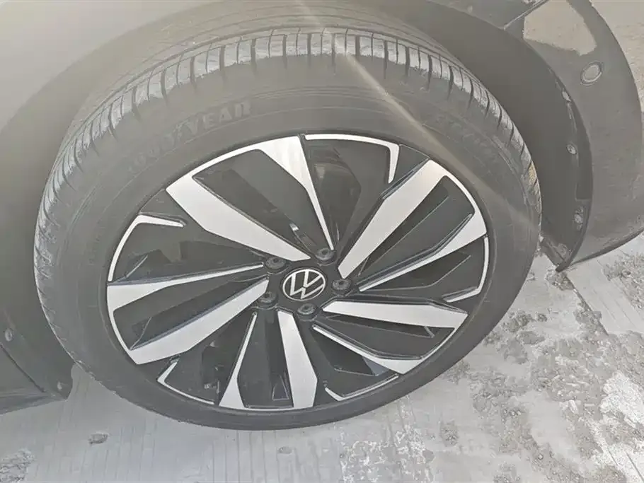 Volkswagen Passat — фото 6
