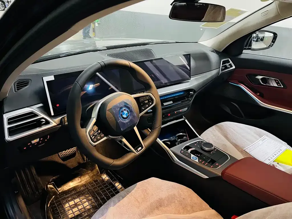 BMW i3 — фото 7