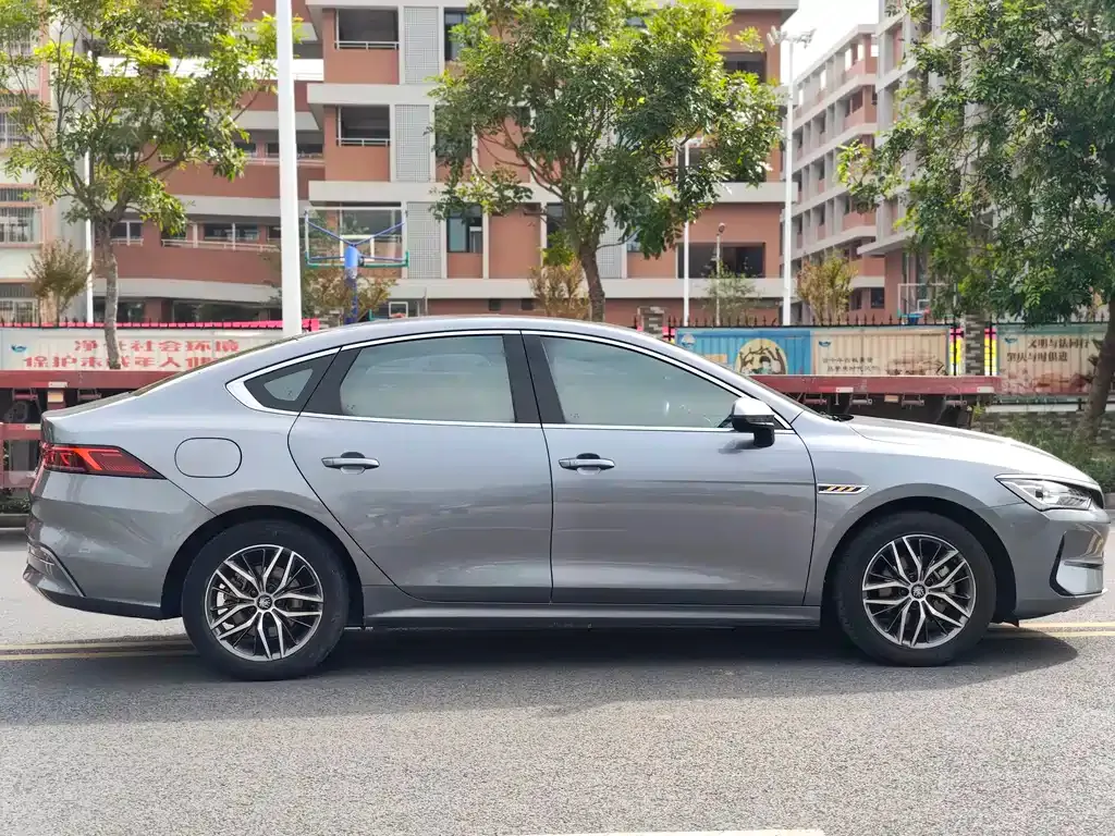 BYD Qin PLUS — фото 4