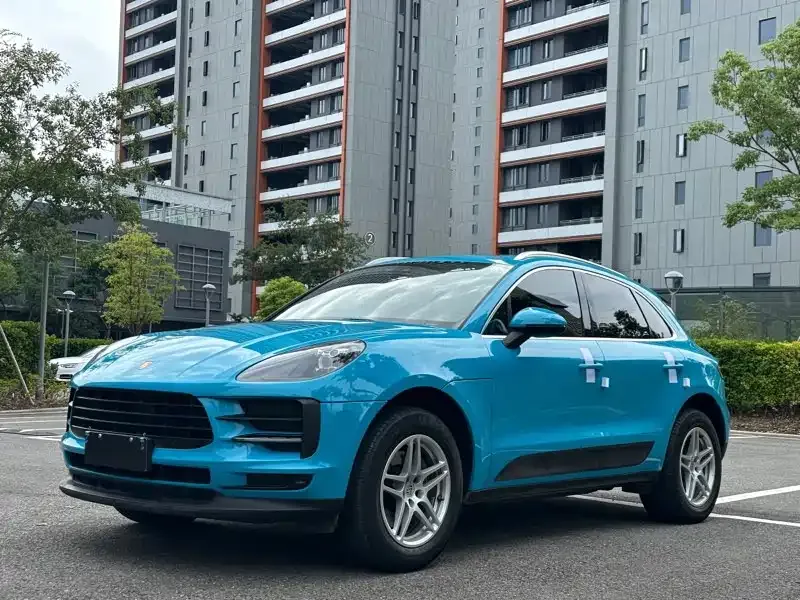 Porsche Macan — фото 1