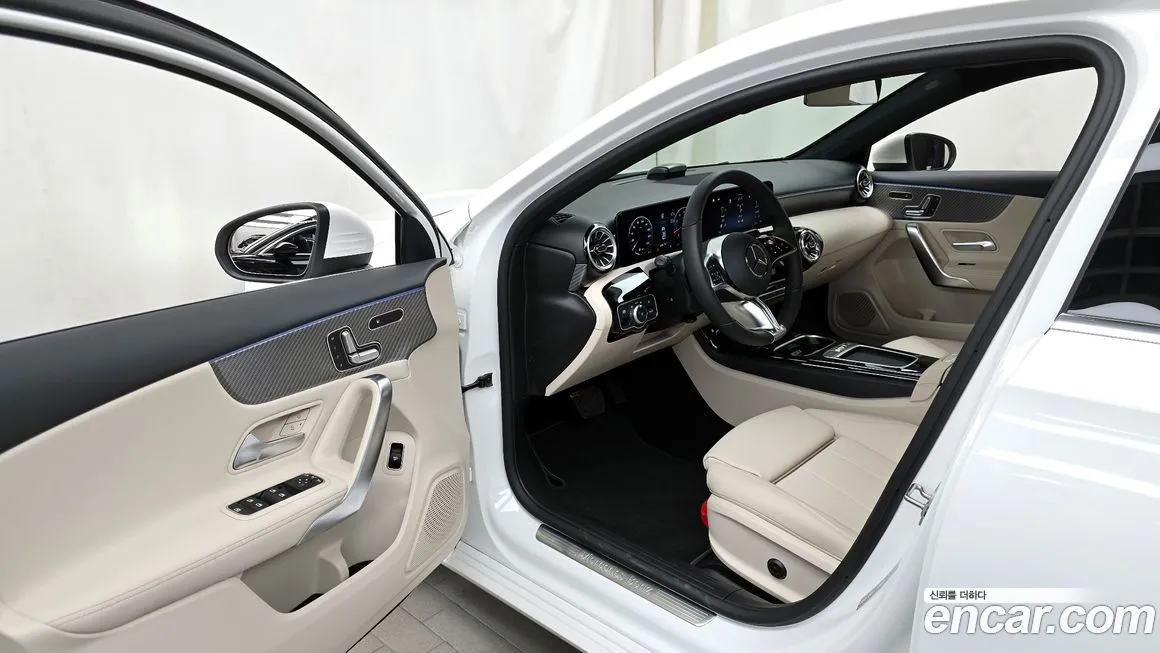 Mercedes-Benz A-Class — фото 10