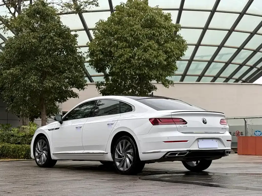 Volkswagen CC — фото 9
