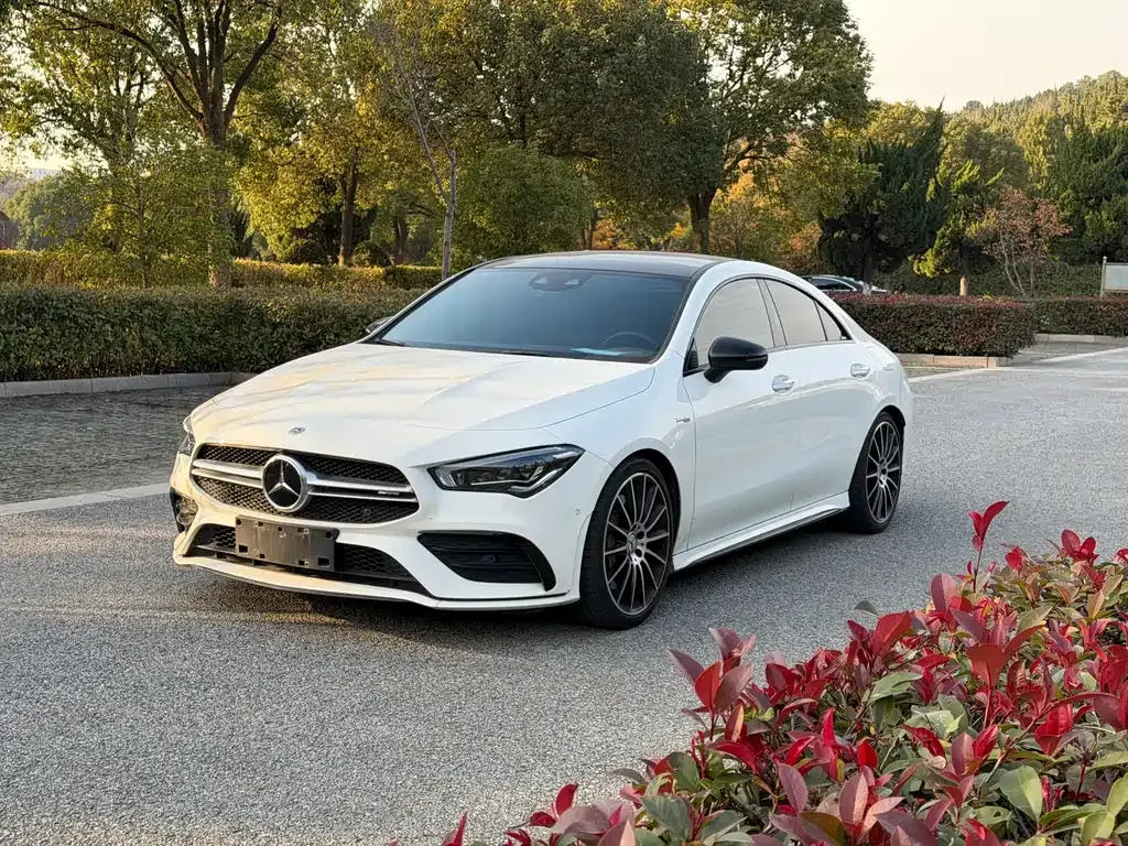 Mercedes-Benz CLA AMG — фото 1