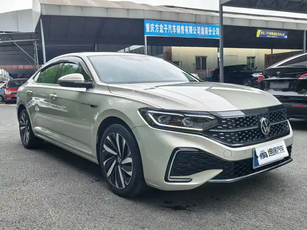 Volkswagen Passat — фото 2