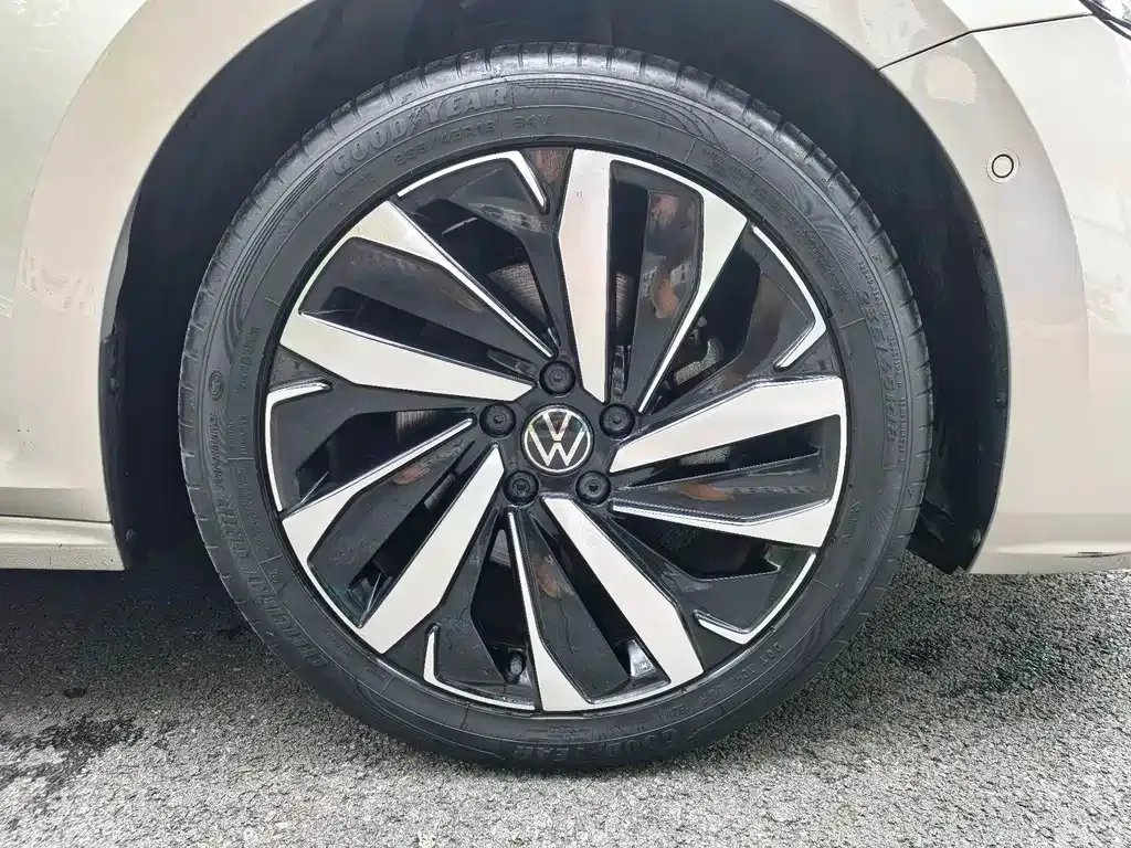 Volkswagen Passat — фото 4