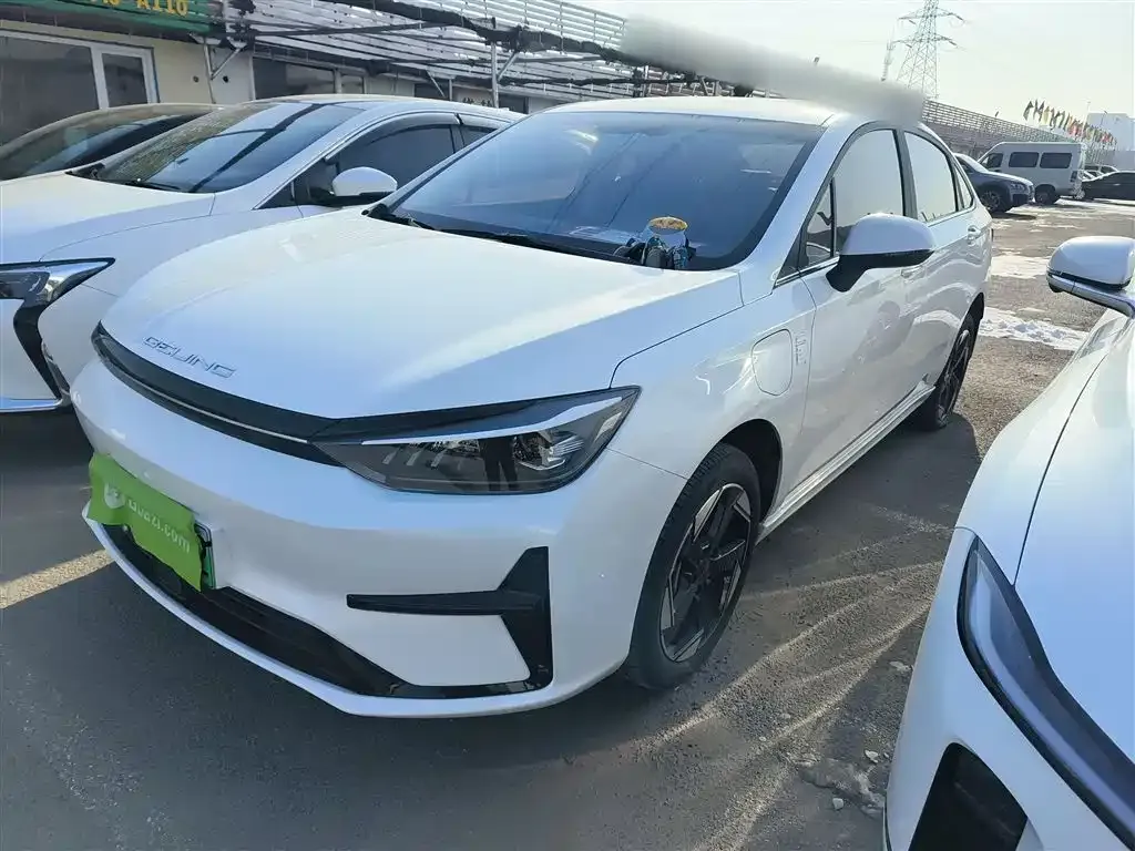 BAIC EU5 Plus — фото 1