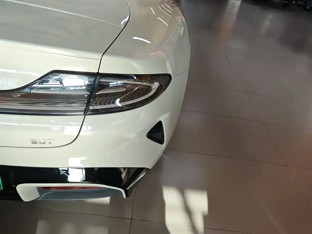 Xiaomi SU7 — фото 8