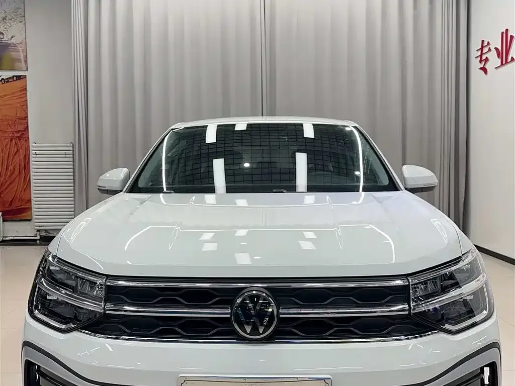 Volkswagen Tharu — фото 2