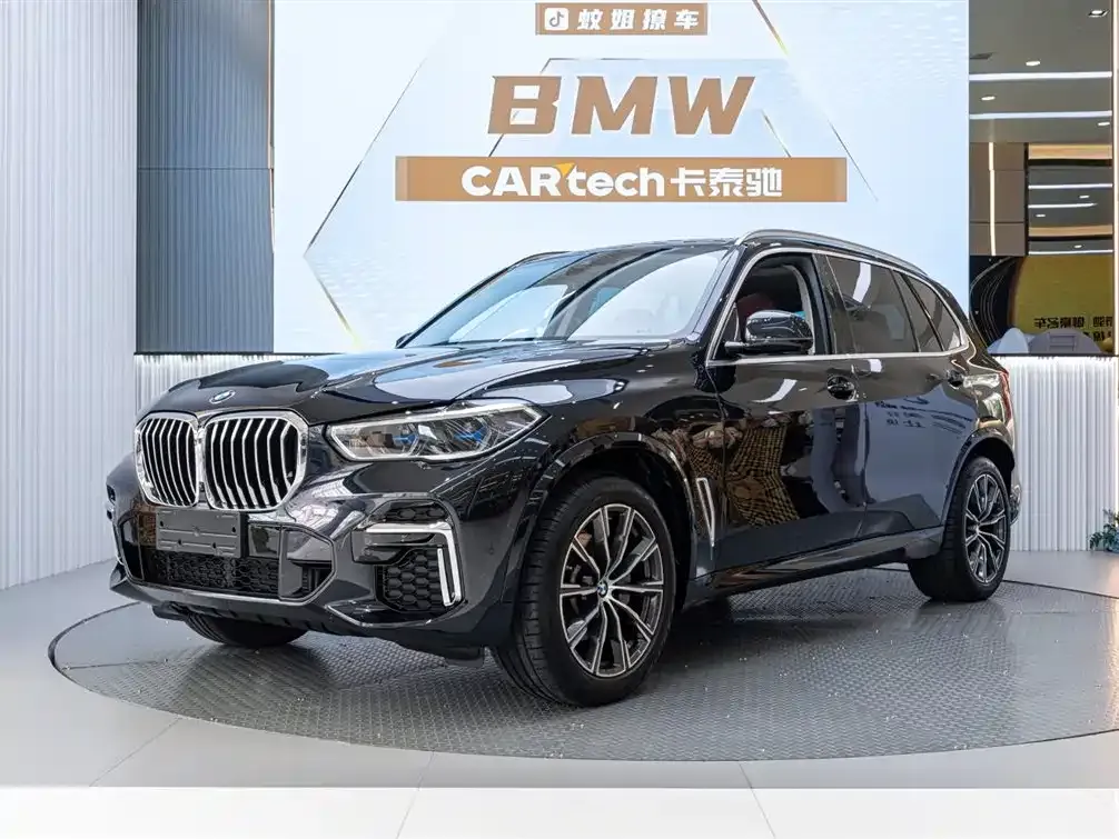 BMW X5 — фото 1