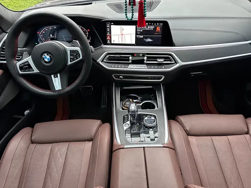 BMW X7 — фото 9