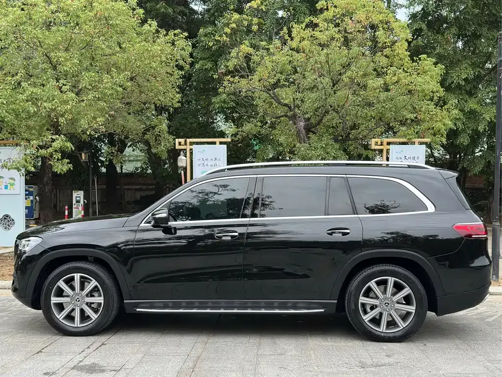 Mercedes-Benz GLS — фото 7