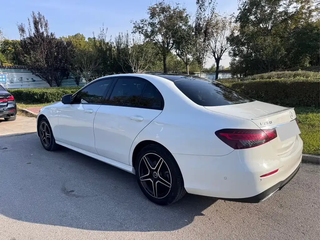 Mercedes-Benz E-Class (Import) — фото 4