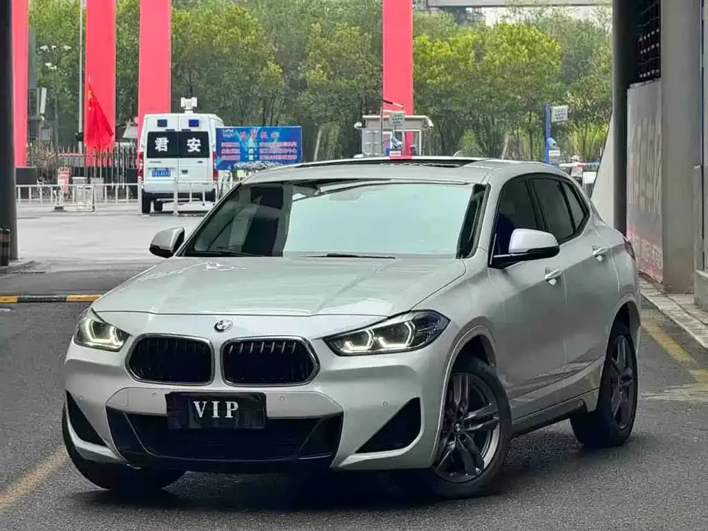 BMW X2 — фото 1