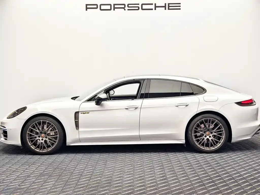 Porsche Panamera Hybrid — фото 3