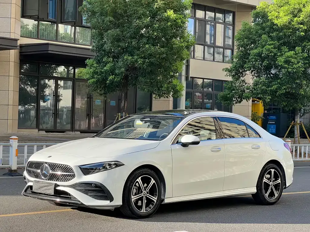 Mercedes-Benz A-Class — фото 1