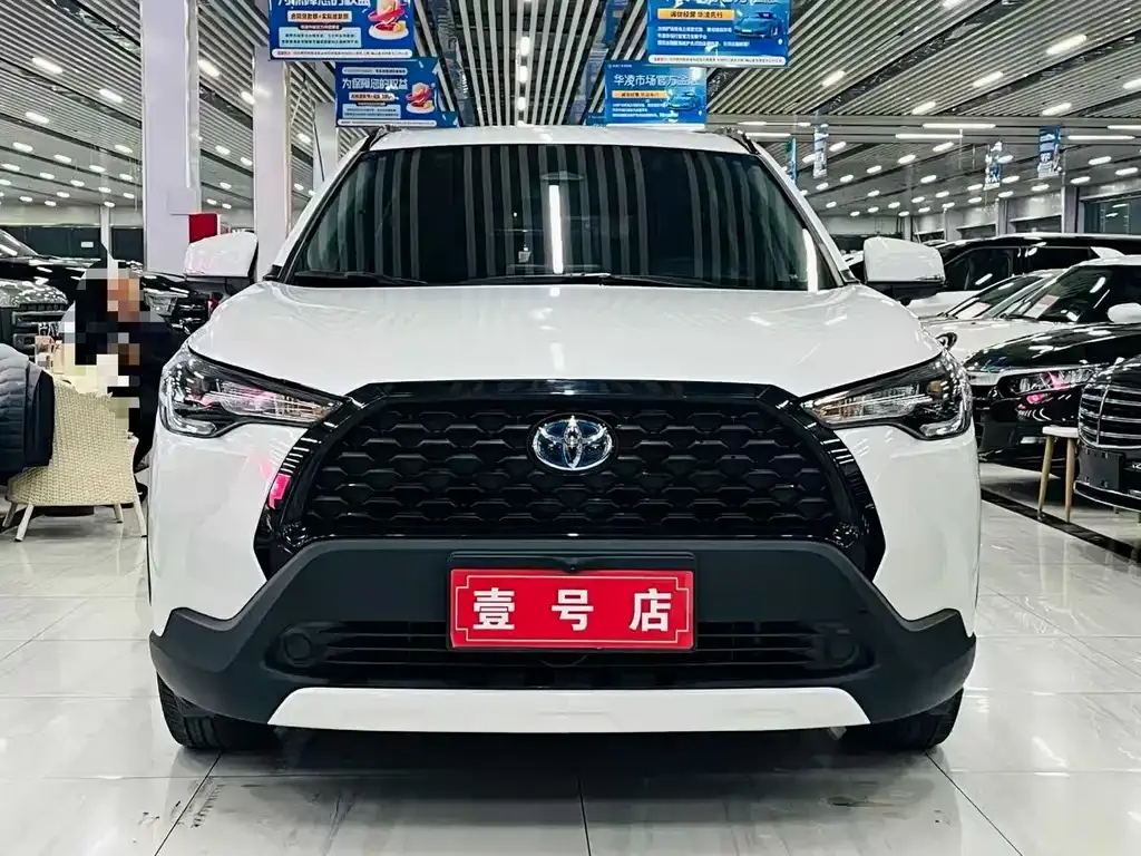 Toyota Corolla Cross — фото 2