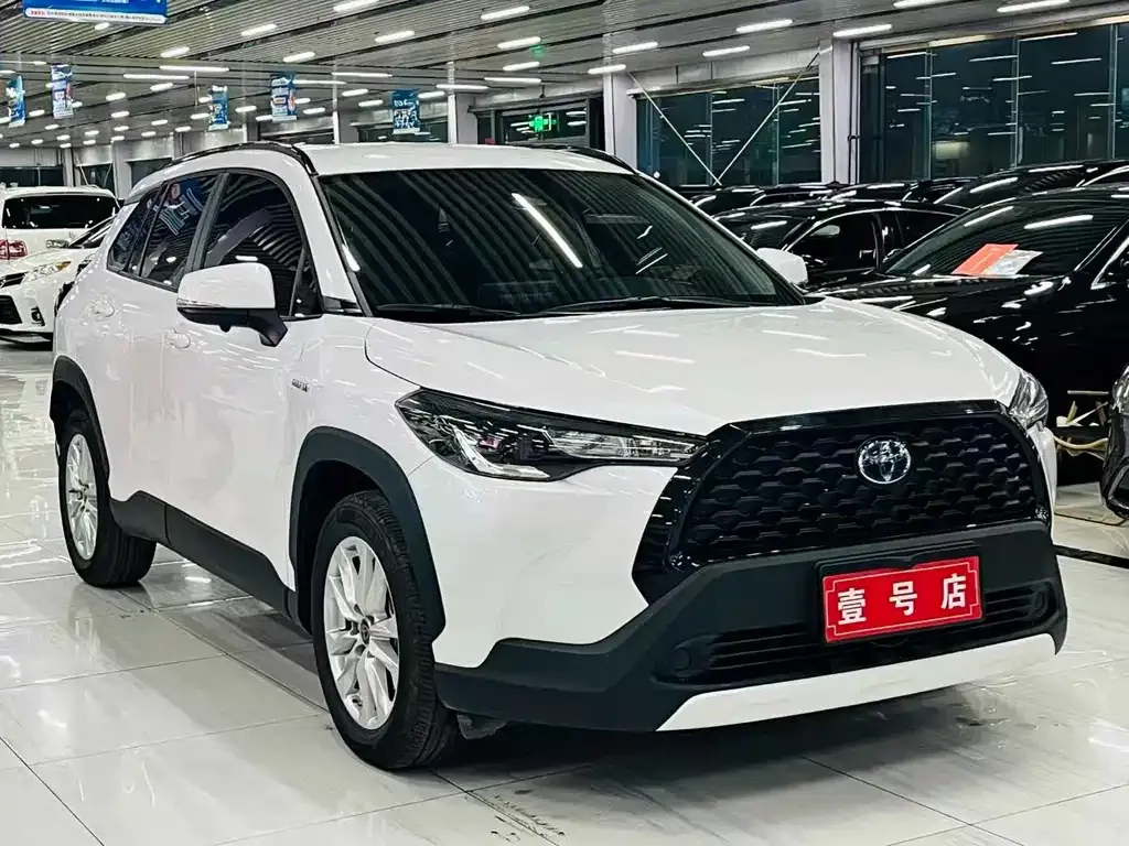 Toyota Corolla Cross — фото 3