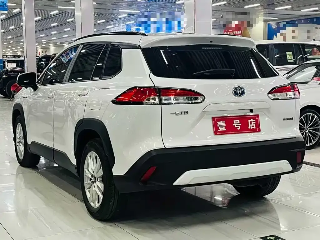 Toyota Corolla Cross — фото 4