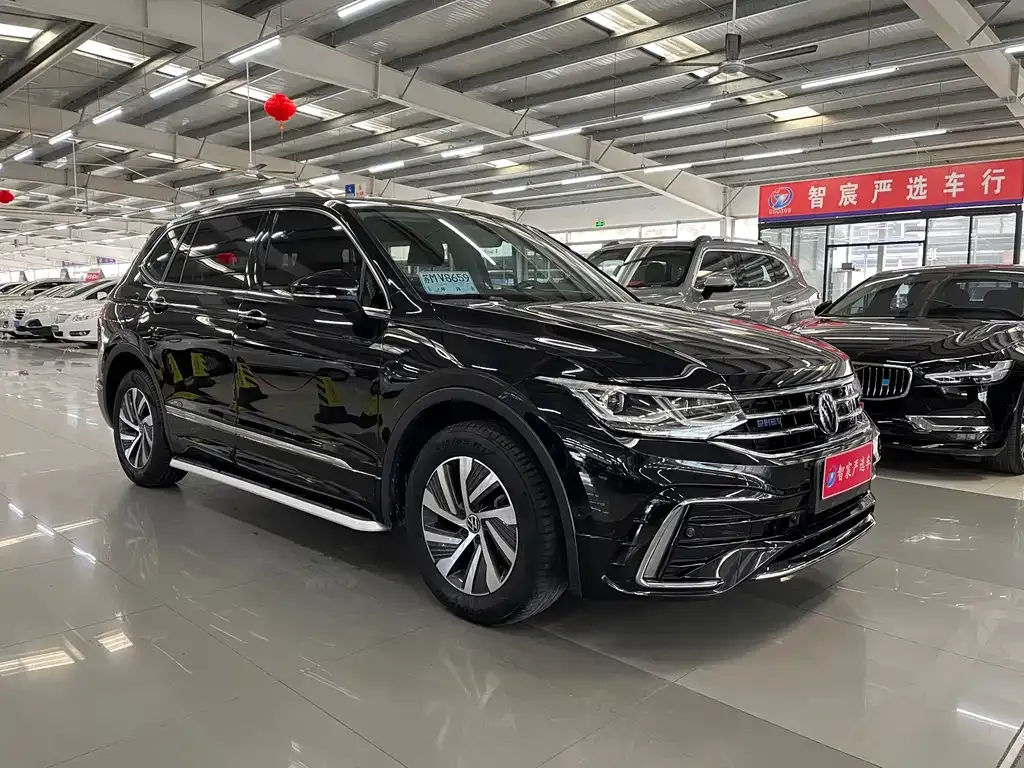 Volkswagen Tiguan L New Energy — фото 3