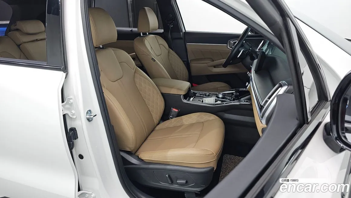 Kia Sorento — фото 10