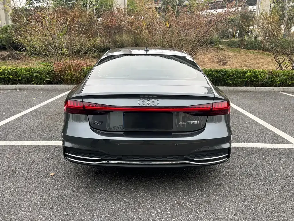 Audi A7 — фото 6