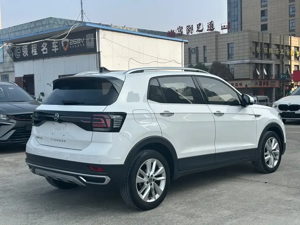Volkswagen T-Cross — фото 7