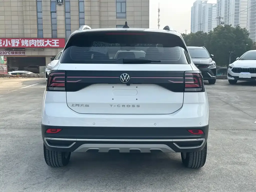 Volkswagen T-Cross — фото 8
