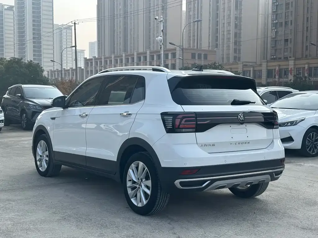Volkswagen T-Cross — фото 9