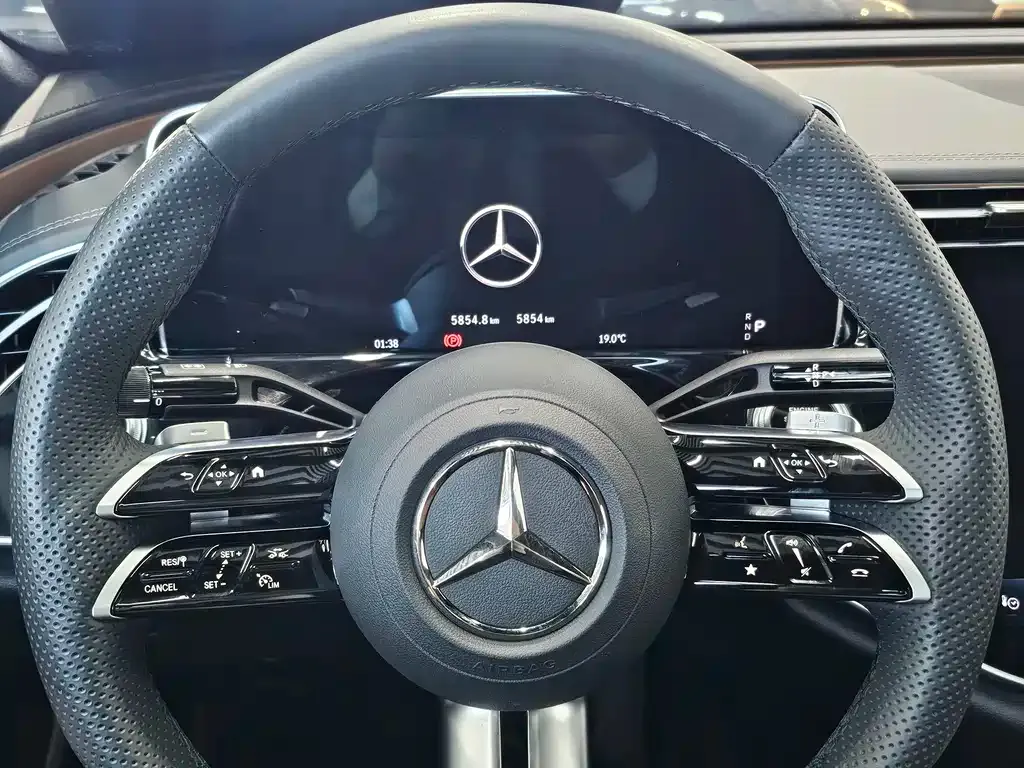Mercedes-Benz E-Class New Energy — фото 10