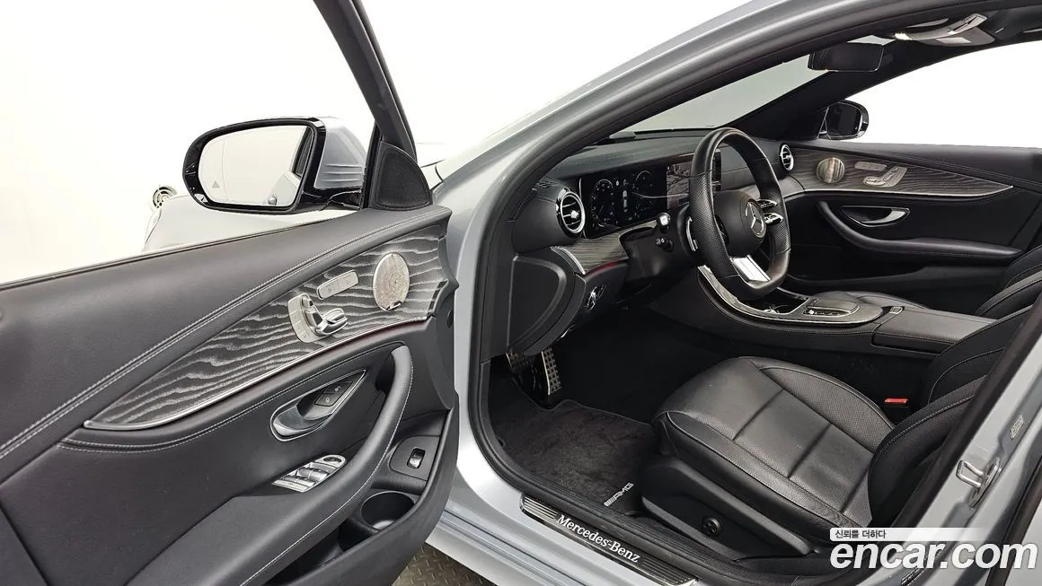 Mercedes-Benz E-Class — фото 10