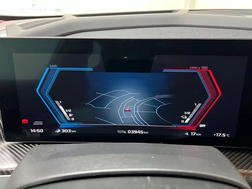 BMW XM — фото 10
